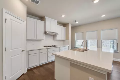 Kitchen - 801 Cassandra Ct, Euless, TX 76040 photo 3 of 4