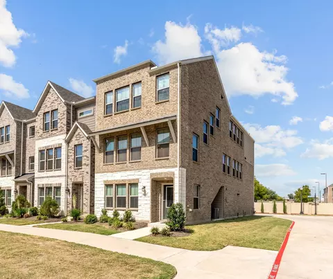 801 Cassandra Ct, Euless, TX 76040