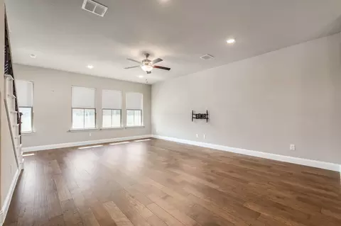 Living - 801 Cassandra Ct, Euless, TX 76040 photo 3 of 5