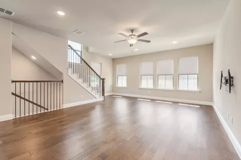 Living - 801 Cassandra Ct, Euless, TX 76040 photo 2 of 5