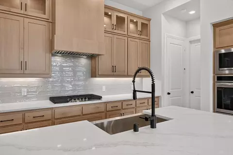 Kitchen - 4117 Keya Dr, Celina, TX 75078 photo 4 of 4