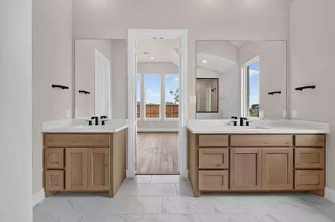 Bath - 4117 Keya Dr, Celina, TX 75078 photo 3 of 3