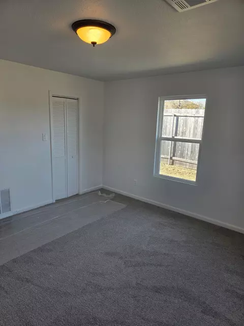 Bedroom - 2110 N 06th St, Waco, TX 76708 photo 2 of 4