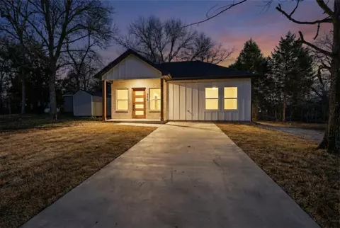 305 Garner Dr, Mabank, TX 75156