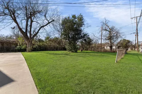 Exterior - 3100 N 27th St, Waco, TX 76708 photo 3 of 5