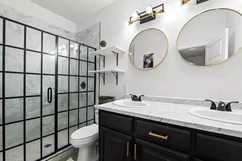 Bath - 3100 N 27th St, Waco, TX 76708 photo 1 of 2