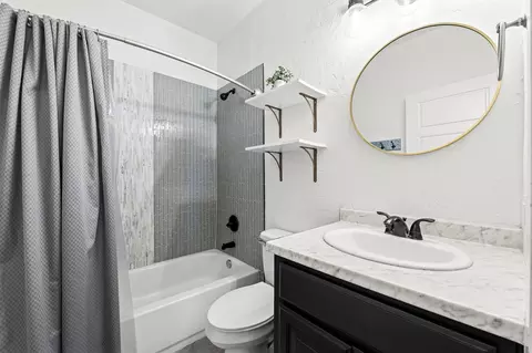 Bath - 3100 N 27th St, Waco, TX 76708 photo 2 of 2