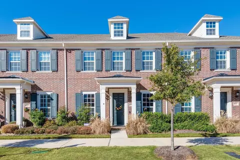 8761 Bridge St, North Richland Hills, TX 76180