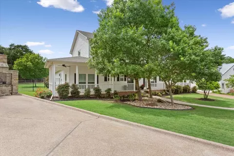 Exterior - 3416 Edward Dr, Waco, TX 76708 photo 2 of 6