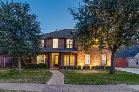 Exterior - 1802 Benedict Ct, Rowlett, TX 75088 photo 2 of 7