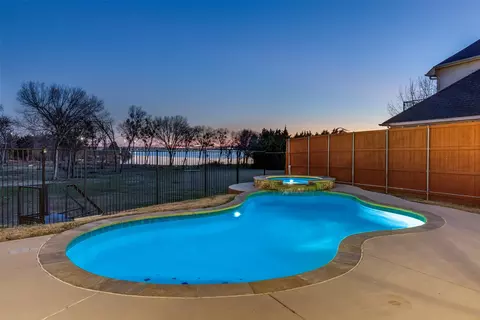 Exterior - 1802 Benedict Ct, Rowlett, TX 75088 photo 1 of 7