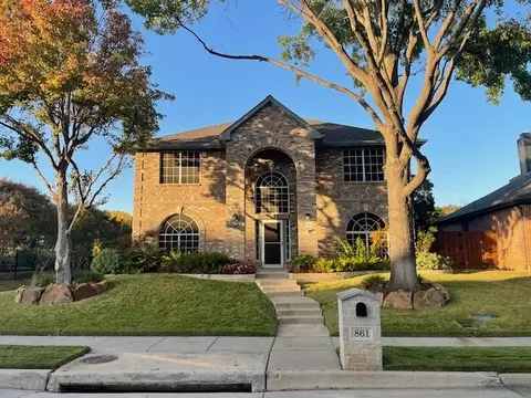 861 Summit Pointe, Lewisville, TX 75077