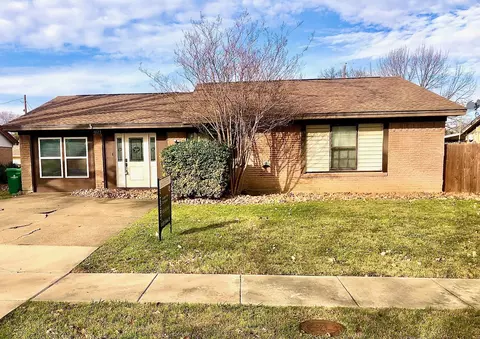 1023 Terry Way, Carrollton, TX 75006