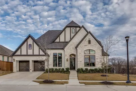 2217 Winding Creek Cir, Fort Worth, TX 76008