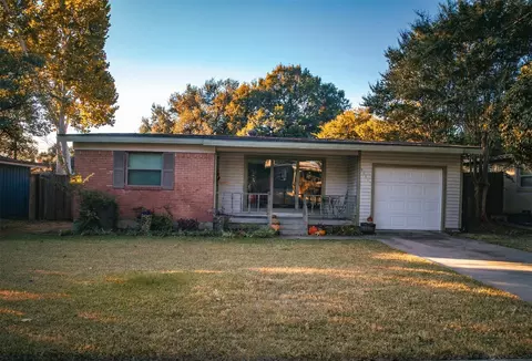 1217 Danville Dr, Richardson, TX 75080