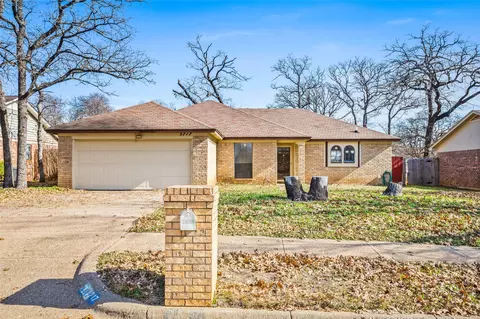 5717 Myers Rd, Arlington, TX 76017
