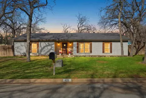 425 Marlin Ln, Keller, TX 76248
