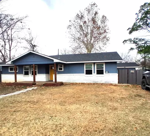 7019 Darling St, Azle, TX 76020