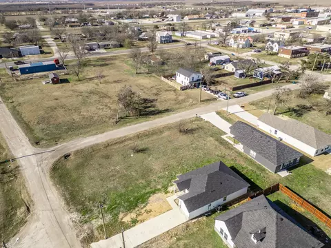 View/Area - 203 E South St, Itasca, TX 76055 photo 1 of 2