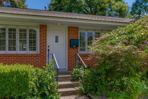 522 Mayrant Dr, Dallas, TX 75224