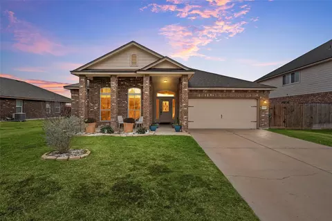 9945 Caney Creek Dr, Waco, TX 76708