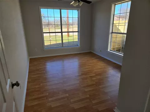 Bedroom - 604 E South St, Itasca, TX 76055 photo 3 of 6