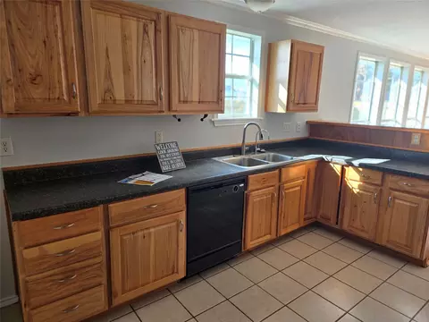 Kitchen - 604 E South St, Itasca, TX 76055 photo 3 of 3
