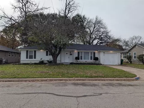 5204 Mallory Dr, Haltom City, TX 76117
