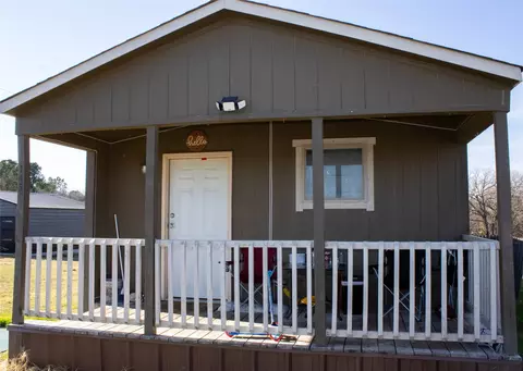 145 Firefly Dr, Springtown, TX 76082