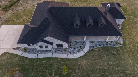 Exterior - 4112 County Road 1098, Celeste, TX 75423 photo 8 of 11