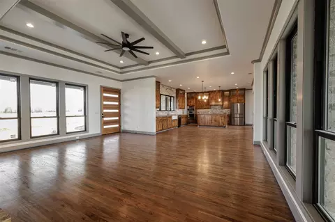 Living - 4112 County Road 1098, Celeste, TX 75423 photo 2 of 5