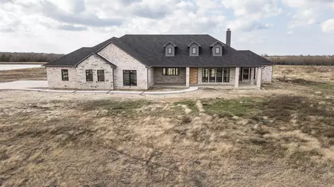 4112 County Road 1098, Celeste, TX 75423