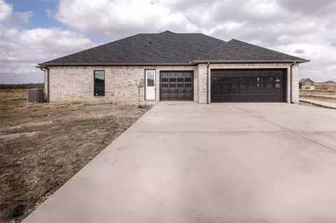 Exterior - 4112 County Road 1098, Celeste, TX 75423 photo 7 of 11
