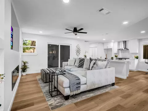 2371 Chart Dr, Dallas, TX 75228