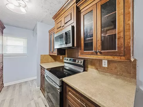 Kitchen - 602 N Ector Dr, Euless, TX 76039 photo 3 of 4