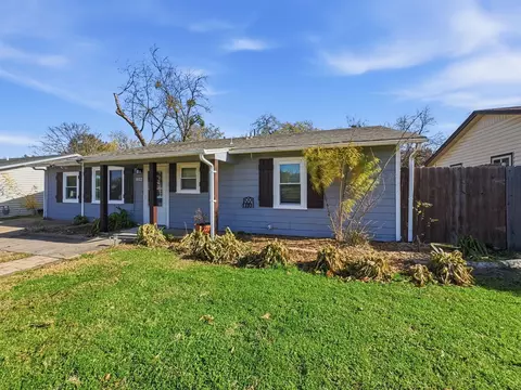Exterior - 602 N Ector Dr, Euless, TX 76039 photo 2 of 6