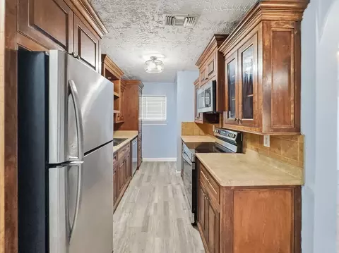 Kitchen - 602 N Ector Dr, Euless, TX 76039 photo 1 of 4