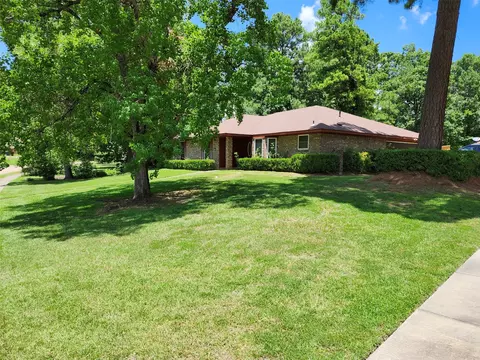 7305 Red Fox Trl, Shreveport, LA 71129