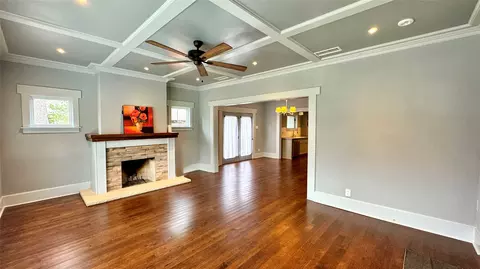 Living - 218 Elm Dr, Terrell, TX 75160 photo 3 of 5