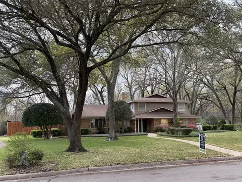 1433 Bowie Cir, Corsicana, TX 75110
