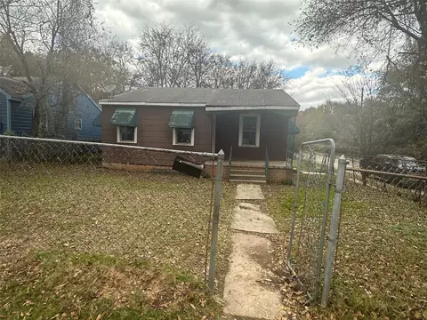 2502 Dupont St, Shreveport, LA 71103