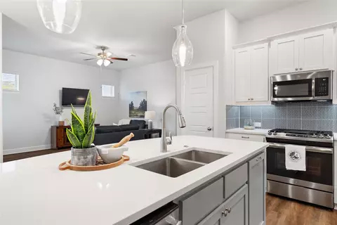 Kitchen - 1000 Lamp Post Ln, Argyle, TX 76226 photo 2 of 3