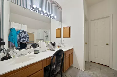 Bath - 2127 Rustic Ridge Dr, Keller, TX 76248 photo 4 of 6