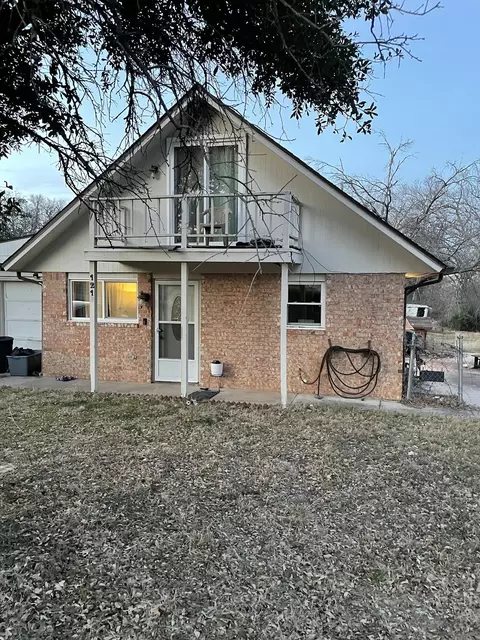 121 N Melanie Dr, Azle, TX 76020