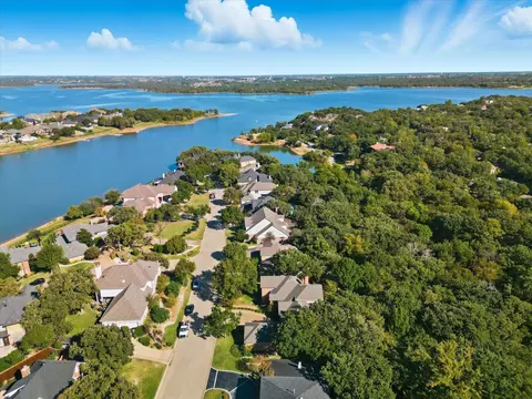 430 Remington Dr E, Highland Village, TX 75077