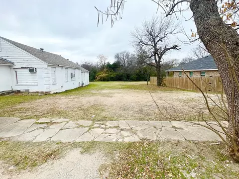 2023 Lamont Ave, Dallas, TX 75216