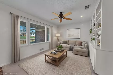 Living - 312 Ellen Ave, Hurst, TX 76053 photo 1 of 5