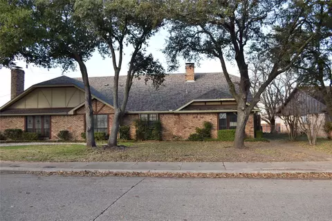 4831 Berridge Ln, Dallas, TX 75227