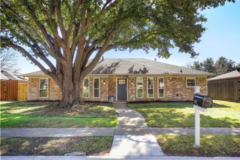 1712 Duke Dr, Richardson, TX 75081