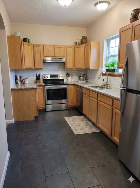 Kitchen - 5672 E Interstate 30, Campbell, TX 75422 photo 2 of 2